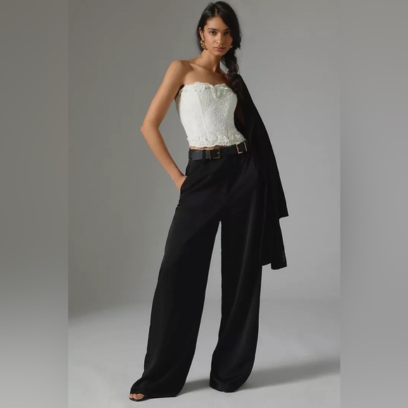 LoveShackFancy Tops - LoveShackFancy Arno‎ Bustier Top size 8